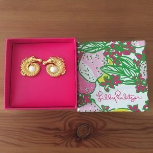 New in box Lilly Pulitzer earrings!